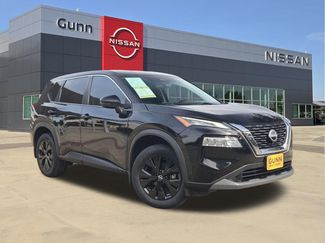 Used 2022 Nissan Rogue SV video 1