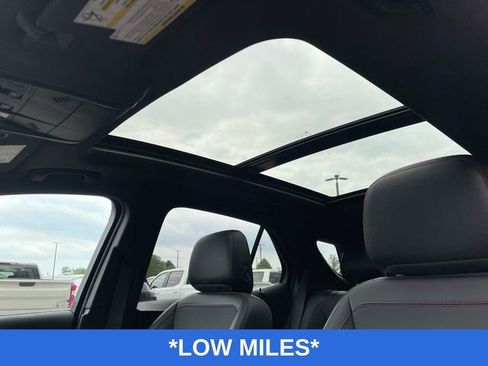 Used 2024 Chevrolet Equinox RS AWD/4WD image 19