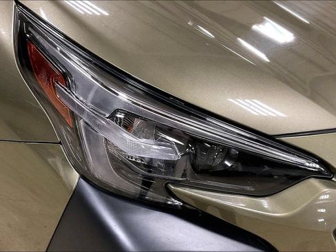 Used 2025 Subaru Outback Onyx Edition AWD/4WD image 27