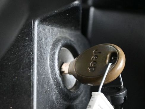 Used 2016 Jeep Wrangler Unlimited Sport w/ Connectivity Group image 36