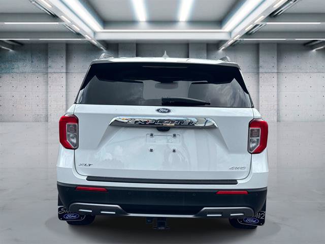 Used 2023 Ford Explorer XLT w/ Equipment Group 202A AWD/4WD image 26