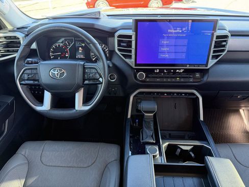 Used 2022 Toyota Tundra SR5 w/ SR5 Premium Package image 30