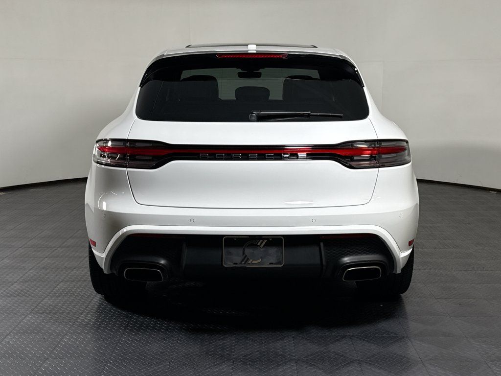 Used 2024 Porsche Macan AWD/4WD image 6