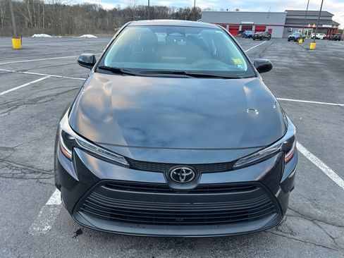 Certified 2025 Toyota Corolla LE image 8
