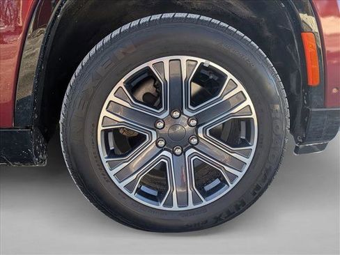 Used 2022 Jeep Wagoneer Series III image 22