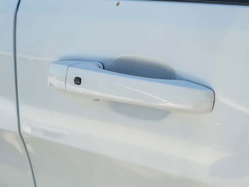 Certified 2021 Jeep Grand Cherokee Laredo X RWD image 9