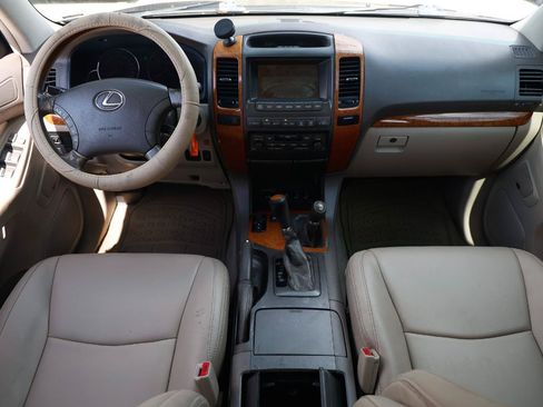 Used 2004 Lexus GX 470 AWD/4WD image 2