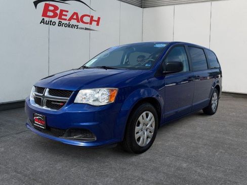 Used 2019 Dodge Grand Caravan SE w/ UConnect Hands-Free Group FWD image 1