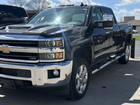 Used 2018 Chevrolet Silverado 2500 LTZ w/ Duramax Plus Package image 2