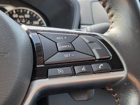Used 2024 Nissan Altima 2.5 SR FWD image 17