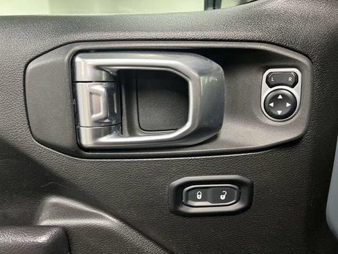 Used 2024 Jeep Gladiator Sport AWD/4WD image 22