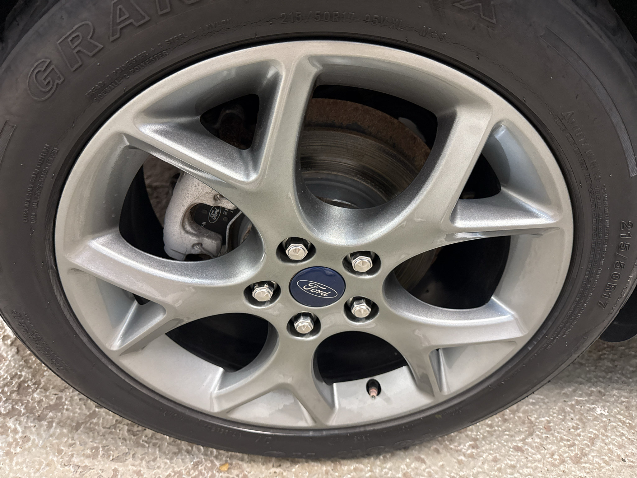 Used 2014 Ford Focus SE w/ Equipment Group 201A FWD image 36