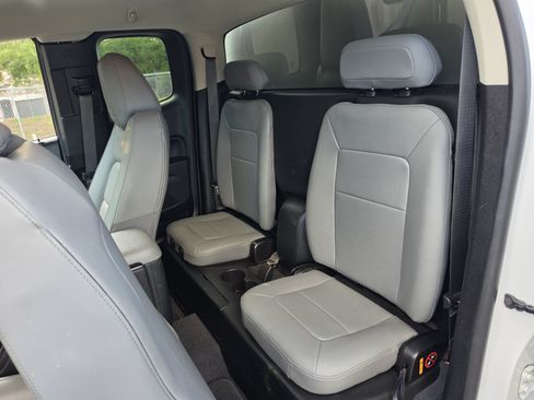Used 2020 Chevrolet Colorado W/T w/ WT Convenience Package RWD image 25