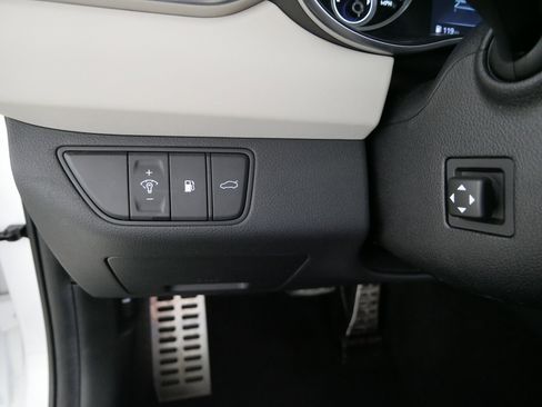 Used 2022 Genesis G70 3.3T w/ Sport Advanced Package image 26