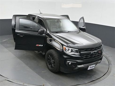 Used 2022 Chevrolet Colorado Z71 w/ Z71 Midnight Edition image 49
