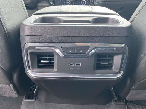 Used 2024 Chevrolet Silverado 2500 High Country AWD/4WD image 12