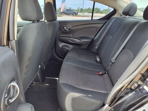 Used 2016 Nissan Versa SV image 7