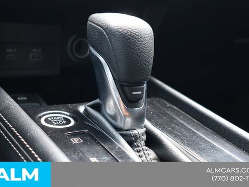 Used 2023 Nissan Kicks SR FWD image 33