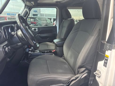 Used 2021 Jeep Wrangler Sport S image 8