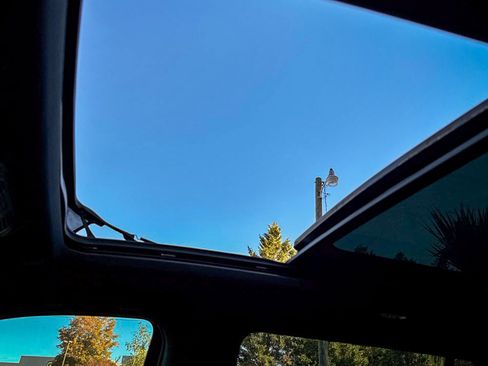 Used 2023 GMC Yukon XL Denali Ultimate image 23