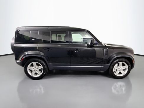 Used 2020 Land Rover Defender 110 SE AWD/4WD image 11