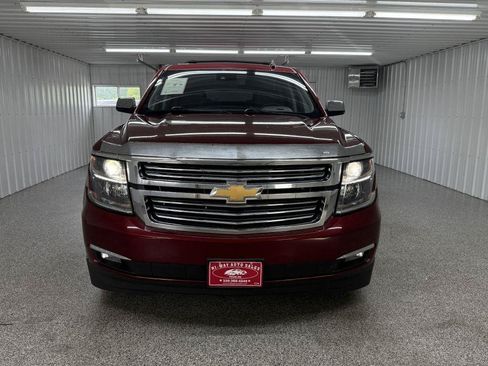 Used 2018 Chevrolet Suburban Premier AWD/4WD image 3