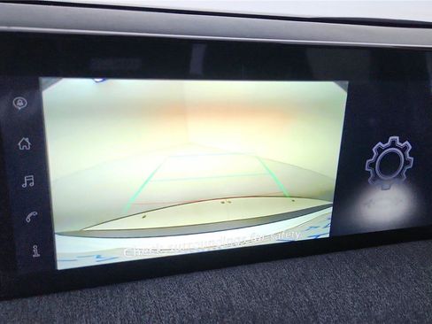 Used 2025 Nissan Kicks SV FWD image 24