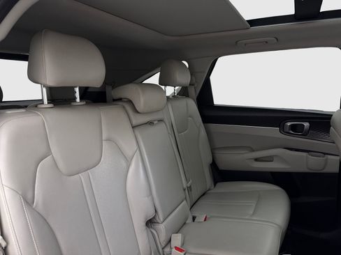 Used 2021 Kia Sorento S w/ Panoramic Sunroof Package FWD image 44