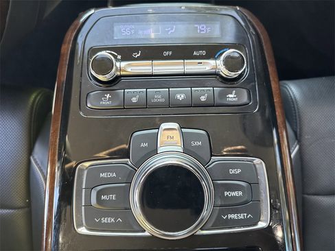 Used 2019 Genesis G90 3.3T Premium image 22