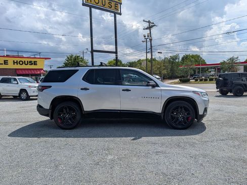 Used 2018 Chevrolet Traverse Premier w/ Redline Edition AWD/4WD image 5