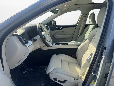 New 2026 Volvo XC60 B5 Ultra w/ Protection Package Premier AWD/4WD image 9
