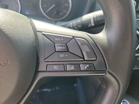 Certified 2025 Nissan Sentra S FWD image 18