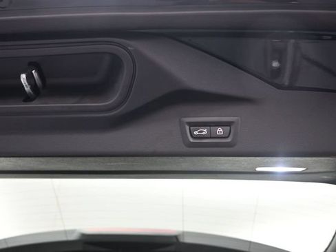 Used 2022 BMW X5 xDrive40i w/ M Sport Package AWD/4WD image 29