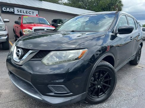 Used 2016 Nissan Rogue S FWD image 1