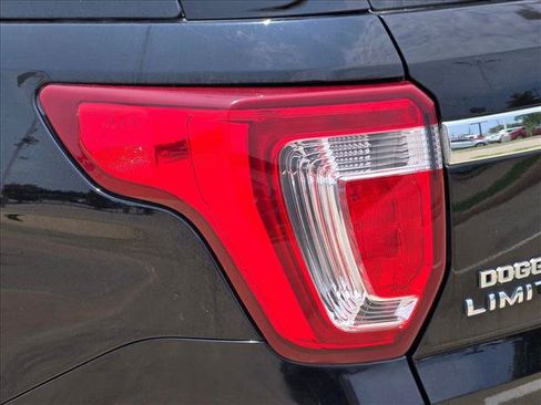 Used 2017 Ford Explorer Limited FWD image 18