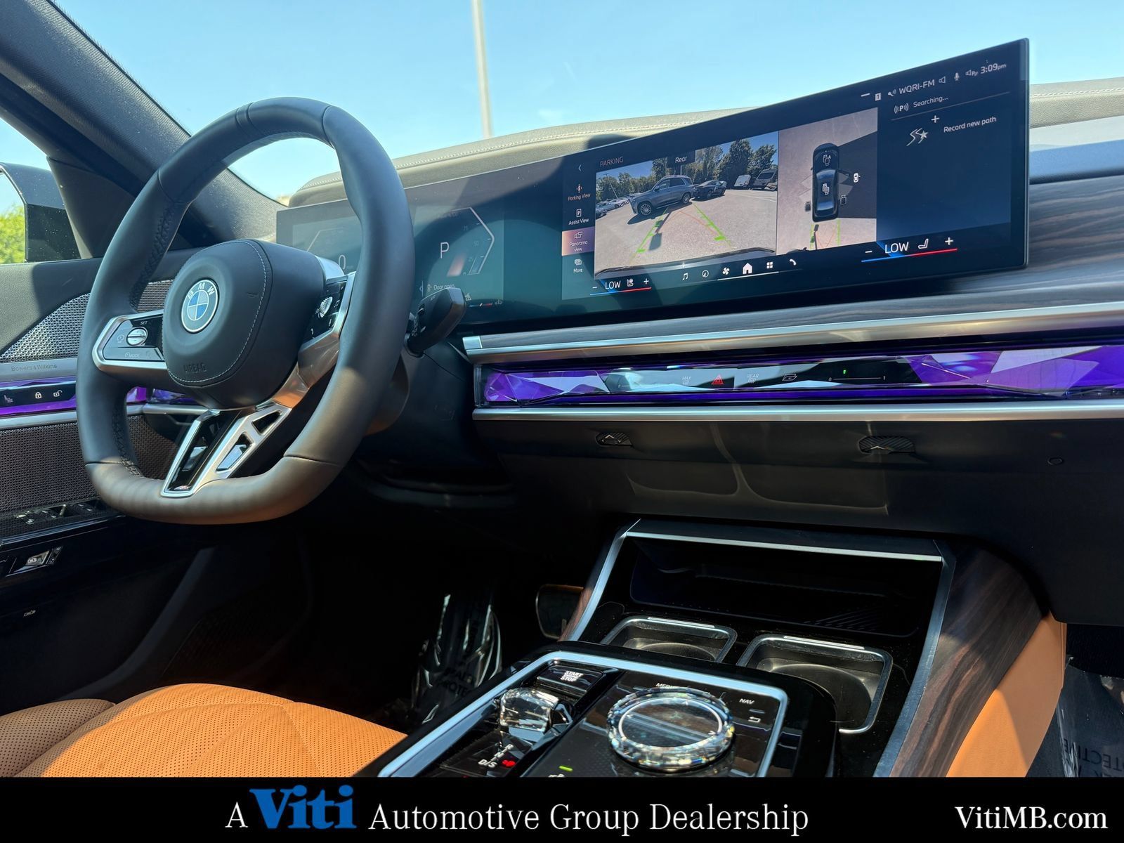Used 2025 BMW 740i xDrive AWD/4WD image 32