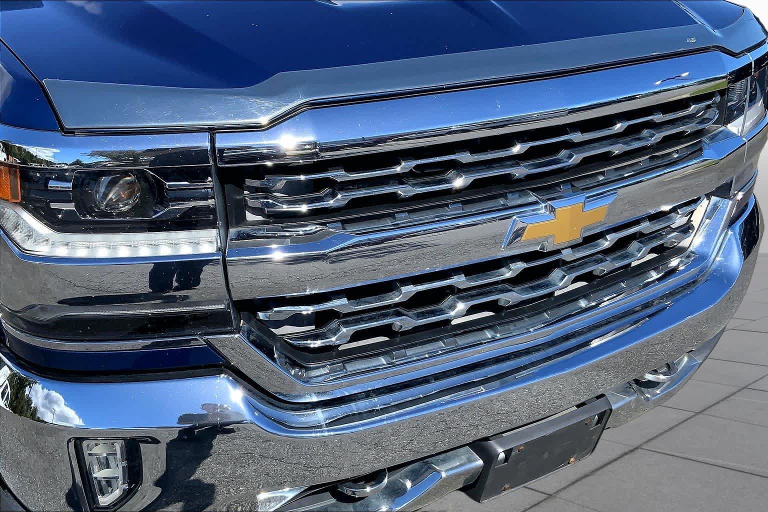 Used 2016 Chevrolet Silverado 1500 LTZ AWD/4WD image 30