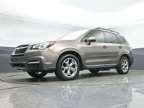 Used 2018 Subaru Forester 2.5i Touring AWD/4WD image 37
