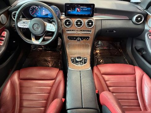 Used 2019 Mercedes-Benz C 300 4MATIC Sedan image 3