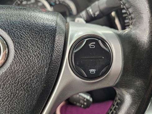 Used 2014 Toyota Camry SE FWD image 13