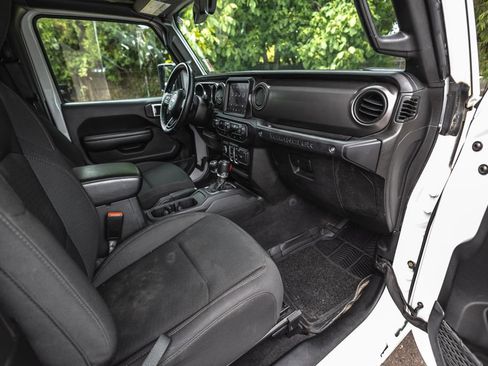 Used 2021 Jeep Wrangler Sport AWD/4WD image 22