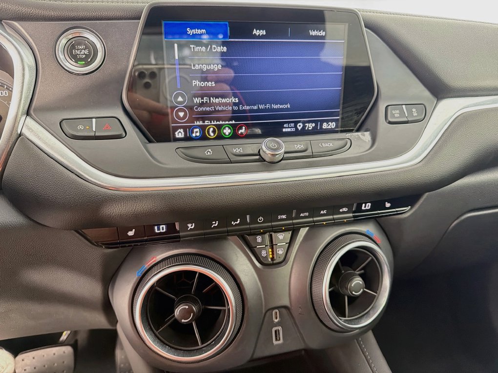 Used 2021 Chevrolet Blazer LT FWD image 22