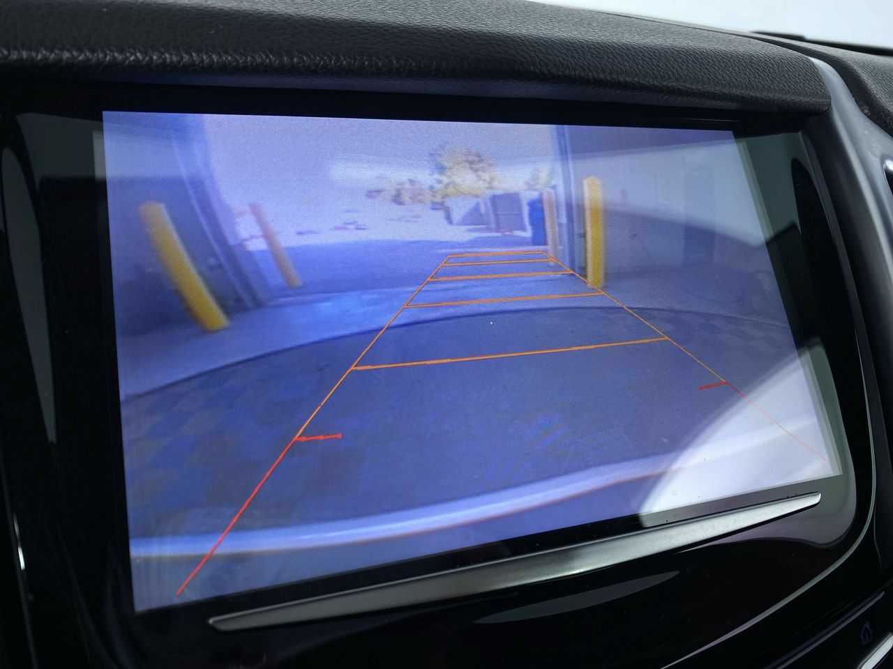 Used 2015 Cadillac SRX Luxury FWD image 6
