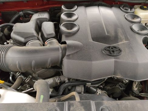 Used 2017 Toyota 4Runner SR5 image 30