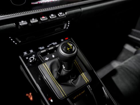 Used 2025 Porsche 911 GT3 RS image 17