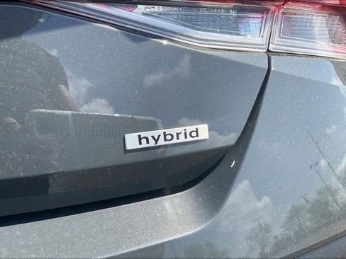 New 2025 Hyundai Elantra Limited image 25