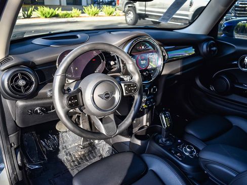 Used 2022 MINI Cooper SE image 11