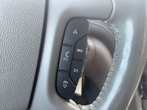 Used 2015 Buick Enclave Leather FWD image 19