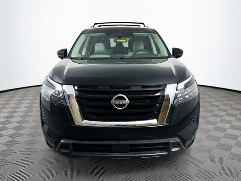 New 2025 Nissan Pathfinder SV w/ Cargo Package image 2