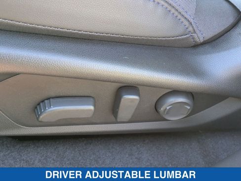 Certified 2025 Subaru Forester Premium image 8